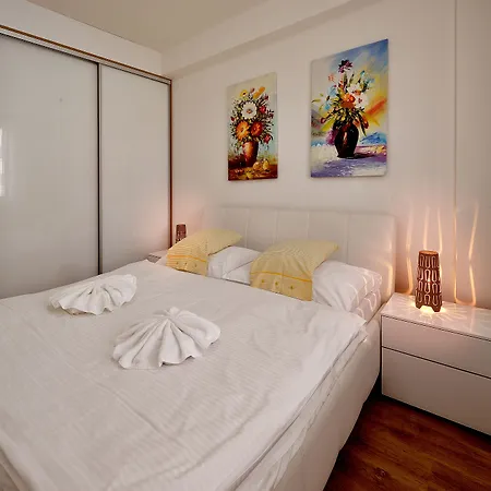 Charming & Cozy Ambiente Lägenhetshotell Bratislava
