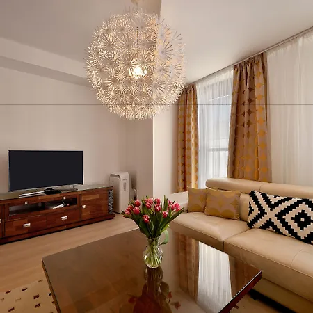 Apartmanhotel Charming & Cozy Ambiente 3*