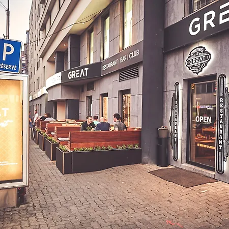 Lägenhet Charming & Cozy Ambiente Bratislava