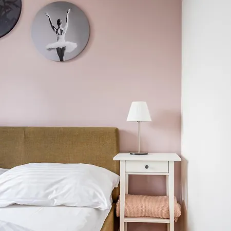 Lägenhet Charming & Cozy Ambiente *