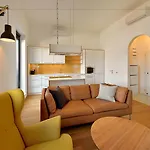 Charming & Cozy Ambiente 아파트호텔 3*