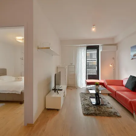 Apart-hotel Charming & Cozy Ambiente 3*