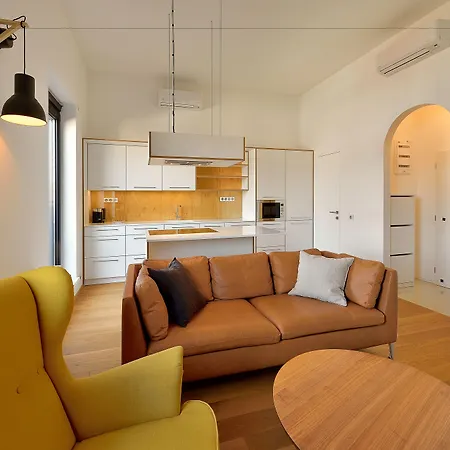 Charming & Cozy Ambiente Apart-hotel 3*